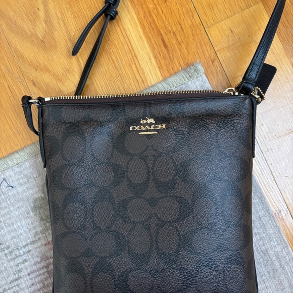 COACH Crossbody Bag Signature Canvas - Picture 6 of 8